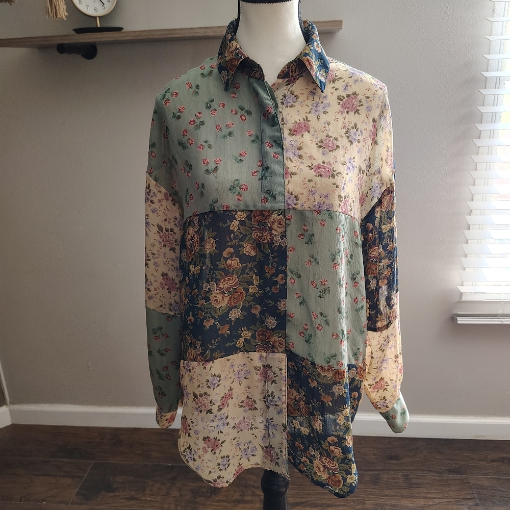 Lizsport Floral Patchwork Button-Up Shirt Small